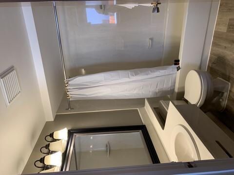 Rondo Motel Bathroom