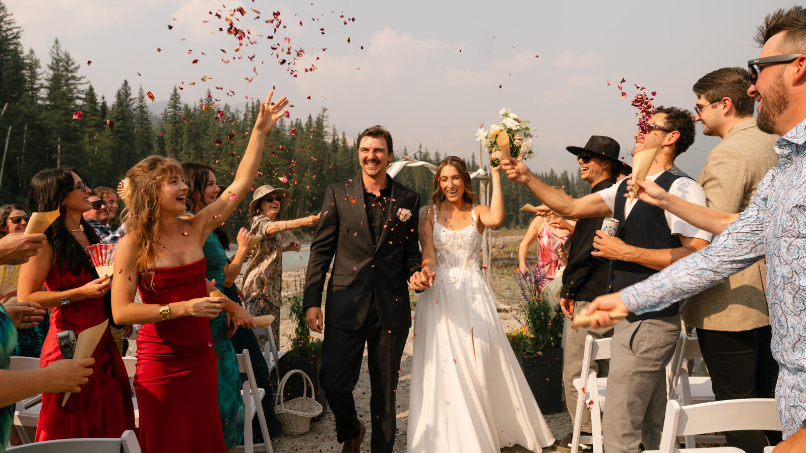 Elora May Creative Wedding River