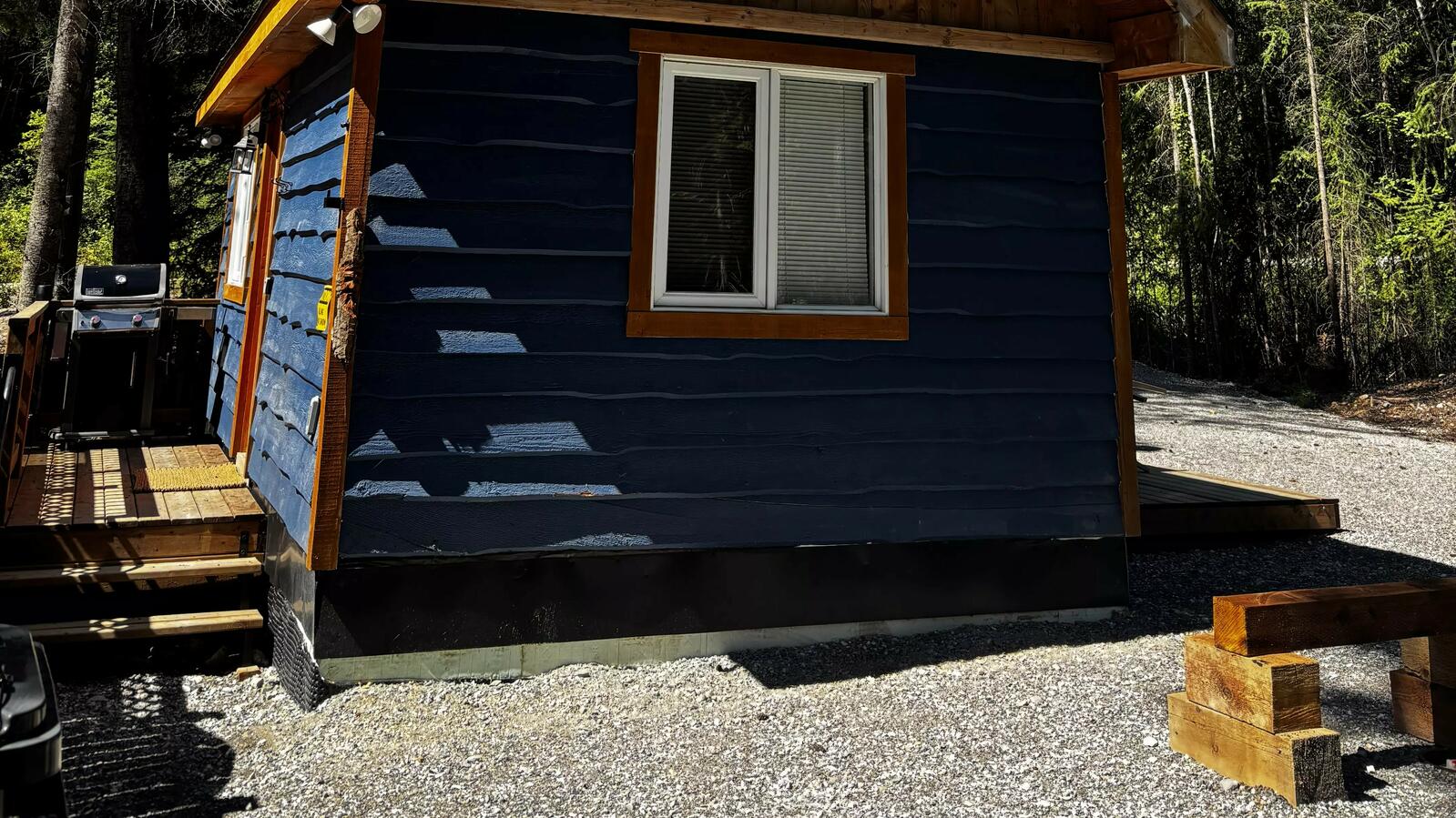 Little Blue Bunkie - Spruce Hollow Lodge