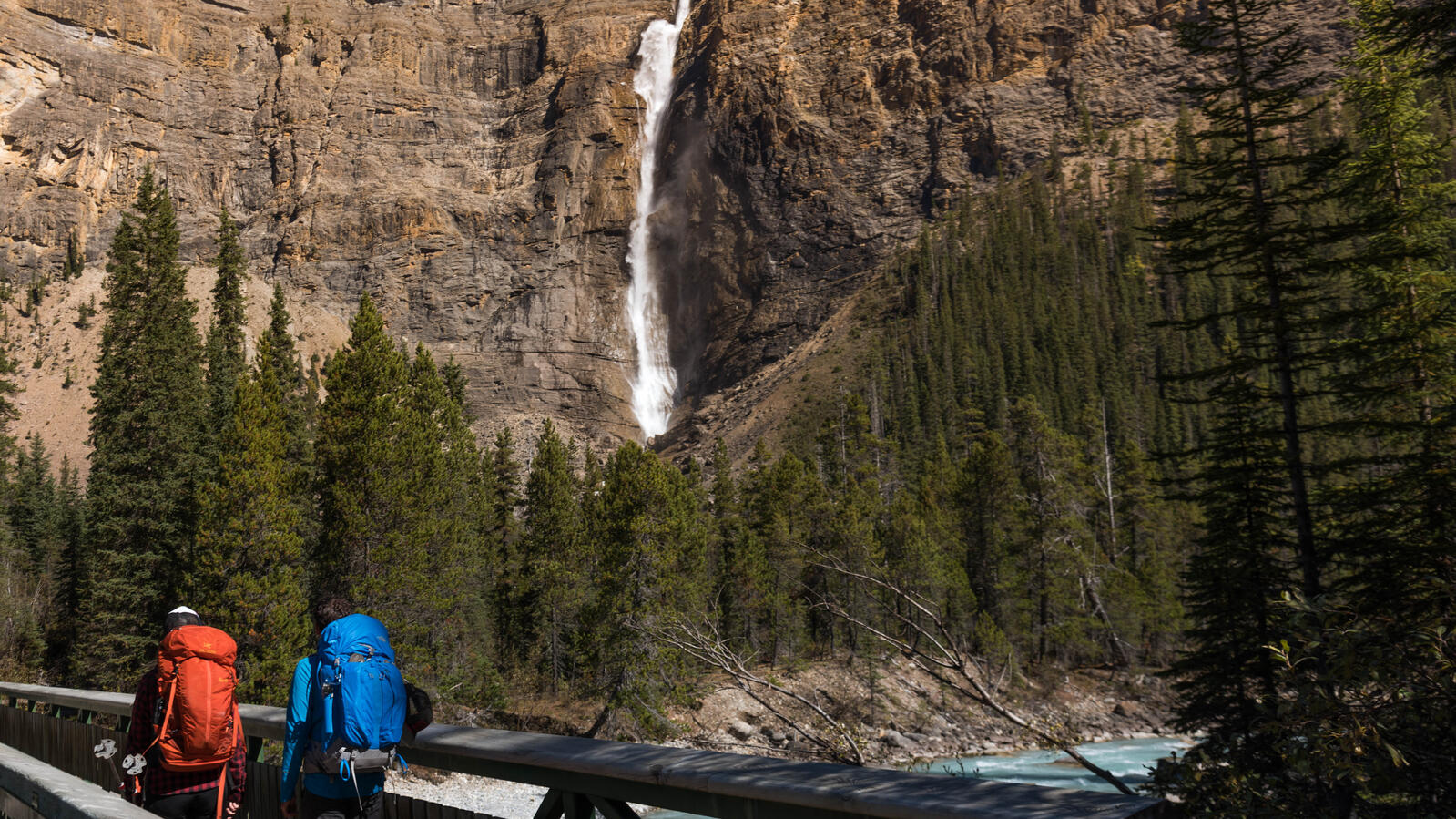 Takakkaw Falls. Photo by: Agathe Bernard